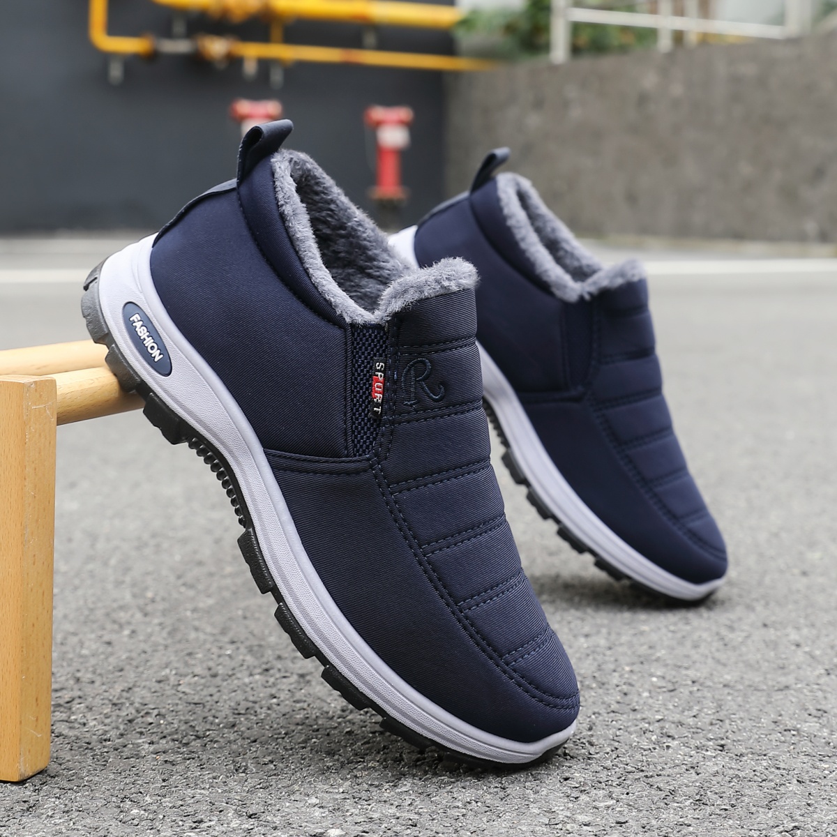 บุด้วยผ้าฟลีซและให้ความอบอุ่น  - Waterproof Winter Boot บทวิจารณ์และราคา